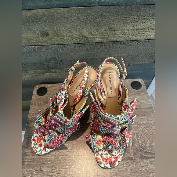 Antonio Melani Floral Heels🌹🌸🌹 Size 7 - Picture 8 of 16